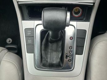 Volkswagen Passat 1.8 TSI Highline Tiptronic Euro 4 4dr