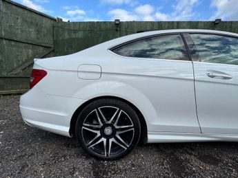 Mercedes-Benz C Class 1.6 C180 BlueEfficiency AMG Sport Plus G-Tronic+ Euro 5 (s/s) 2d