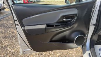 Toyota Yaris 1.5 VVT-h Icon E-CVT Euro 6 5dr