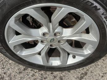 Land Rover Discovery Sport 2.0 TD4 HSE Auto 4WD Euro 6 (s/s) 5dr
