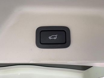 Land Rover Range Rover 3.0 SD V6 Autobiography Auto 4WD Euro 6 (s/s) 5dr