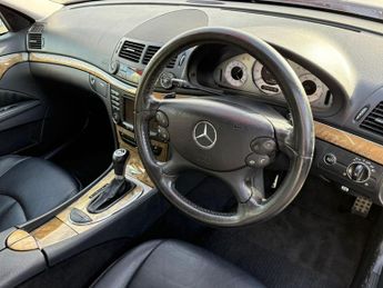 Mercedes-Benz E Class 3.0 E320 CDI Sport G-Tronic 5dr