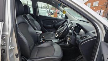 Hyundai ix35 2.0 CRDi SE Auto 4WD Euro 5 5dr (Nav)