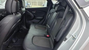 Hyundai ix35 2.0 CRDi SE Auto 4WD Euro 5 5dr (Nav)