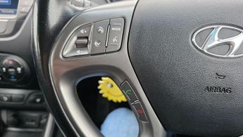 Hyundai ix35 2.0 CRDi SE Auto 4WD Euro 5 5dr (Nav)