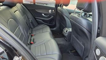 Mercedes-Benz C Class 2.1 C250d AMG Line (Premium Plus) 7G-Tronic+ Euro 6 (s/s) 4dr