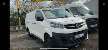 Vauxhall Vivaro 2.0 Turbo D 3100 Edition L2 H1 Euro 6 (s/s) 5dr