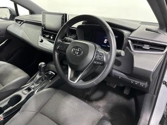Toyota Corolla 1.8 VVT-h Design Touring Sports CVT Euro 6 (s/s) 5dr