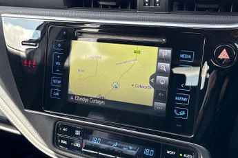 Toyota Auris 1.8 Hybrid Excel TSS CVT