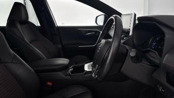 Toyota RAV4 2.5 VVT 18.1kWh Dynamic CVT 4WD Euro 6 (s/s) 5dr