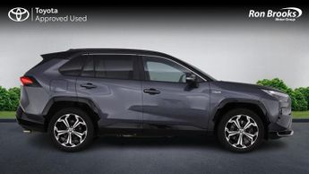Toyota RAV4 2.5 VVT 18.1kWh Dynamic CVT 4WD Euro 6 (s/s) 5dr