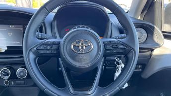 Toyota Aygo X 1.0 VVT-i Pure x-shift Euro 6 (s/s) 5dr