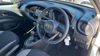 Toyota Aygo X 1.0 VVT-i Pure x-shift Euro 6 (s/s) 5dr