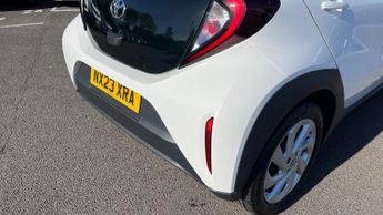 Toyota Aygo X 1.0 VVT-i Pure x-shift Euro 6 (s/s) 5dr