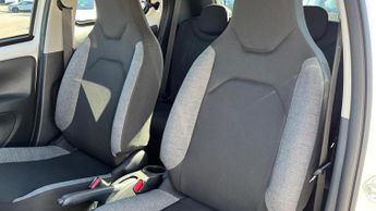Toyota Aygo X 1.0 VVT-i Pure x-shift Euro 6 (s/s) 5dr