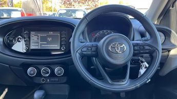 Toyota Aygo X 1.0 VVT-i Pure x-shift Euro 6 (s/s) 5dr