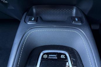 Toyota Corolla 1.8 VVT-h Design CVT Euro 6 (s/s) 5dr