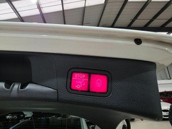 Mercedes-Benz C Class 2.0 C350e 6.4kWh Sport (Premium Plus) G-Tronic+ Euro 6 (s/s) 5dr