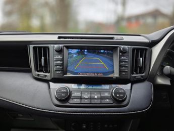 Toyota RAV4 2.5 VVT-h Design CVT Euro 6 (s/s) 5dr