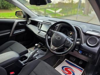 Toyota RAV4 2.5 VVT-h Icon Tech CVT Euro 6 (s/s) 5dr