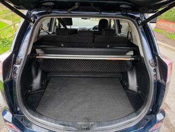 Toyota RAV4 2.5 VVT-h Icon Tech CVT Euro 6 (s/s) 5dr