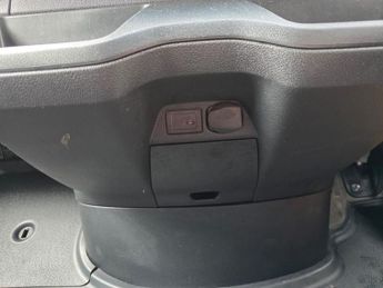 Mercedes-Benz eSprinter 55kWh Progressive Auto FWD L2 H2 5dr 20kW Charger