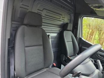 Mercedes-Benz eSprinter 55kWh Progressive Auto FWD L2 H2 5dr 20kW Charger