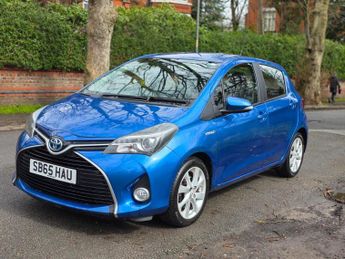 Toyota Yaris 1.5 VVT-h Excel E-CVT Euro 6 5dr (15in Alloy)
