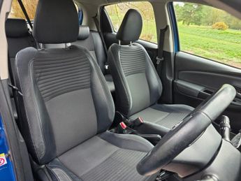 Toyota Yaris 1.5 VVT-h Excel E-CVT Euro 6 5dr (15in Alloy)