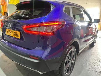 Nissan Qashqai 1.6 dCi N-Connecta XTRON Euro 6 (s/s) 5dr