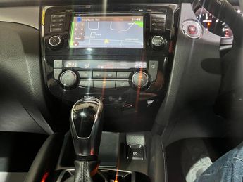 Nissan Qashqai 1.6 dCi N-Connecta XTRON Euro 6 (s/s) 5dr