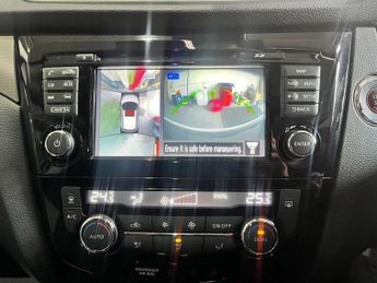 Nissan Qashqai 1.6 dCi N-Connecta XTRON Euro 6 (s/s) 5dr