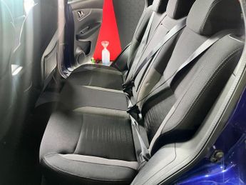Nissan Qashqai 1.6 dCi N-Connecta XTRON Euro 6 (s/s) 5dr