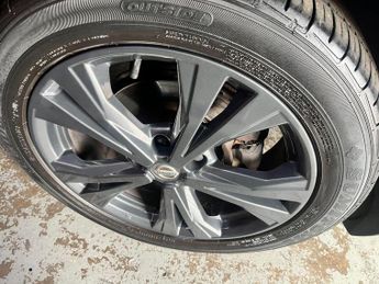 Nissan Qashqai 1.6 dCi N-Connecta XTRON Euro 6 (s/s) 5dr