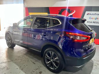 Nissan Qashqai 1.6 dCi N-Connecta XTRON Euro 6 (s/s) 5dr