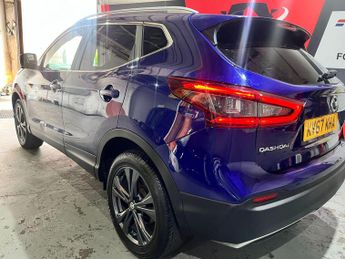 Nissan Qashqai 1.6 dCi N-Connecta XTRON Euro 6 (s/s) 5dr