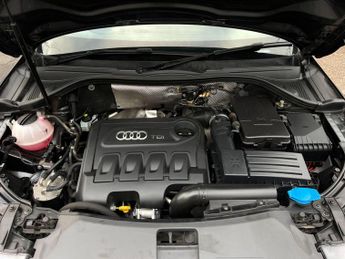 Audi Q3 2.0 TDI S line Plus S Tronic quattro Euro 5 (s/s) 5dr