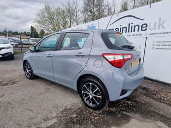 Toyota Yaris 1.5 VVT-h Icon Tech E-CVT Euro 6 (s/s) 5dr