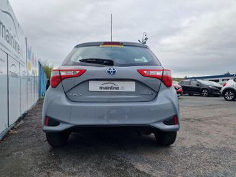 Toyota Yaris 1.5 VVT-h Icon Tech E-CVT Euro 6 (s/s) 5dr