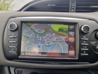 Toyota Yaris 1.5 VVT-h Icon Tech E-CVT Euro 6 (s/s) 5dr