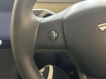 Tesla Model Y SUV 5dr Electric Auto RWD (346 ps)