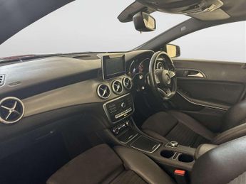 Mercedes-Benz CLA 2.1 CLA220d AMG Line Coupe 7G-DCT 4MATIC Euro 6 (s/s) 4dr