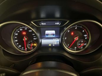 Mercedes-Benz CLA 2.1 CLA220d AMG Line Coupe 7G-DCT 4MATIC Euro 6 (s/s) 4dr