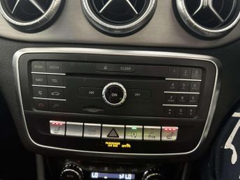 Mercedes-Benz CLA 2.1 CLA220d AMG Line Coupe 7G-DCT 4MATIC Euro 6 (s/s) 4dr