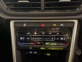 Volkswagen T-Roc 1.5 TSI Life SUV 5dr Petrol Manual Euro 6 (s/s) (150 ps)