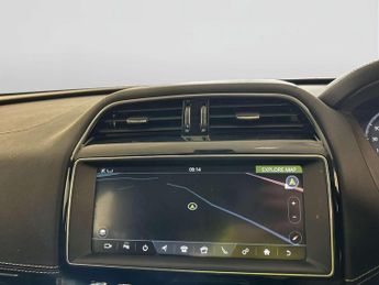 Jaguar F-PACE 2.0 D180 Chequered Flag SUV 5dr Diesel Auto AWD Euro 6 (s/s) (18