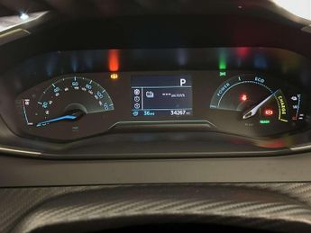 Peugeot E-2008 50kWh Active Premium SUV 5dr Electric Auto (136 ps)