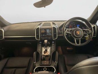 Porsche Cayenne 3.0 TD V6 SUV 5dr Diesel TiptronicS 4WD Euro 6 (s/s) (262 ps)