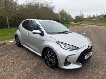 Toyota Yaris 1.5 VVT-h Design E-CVT Euro 6 (s/s) 5dr