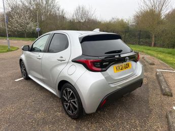 Toyota Yaris 1.5 VVT-h Design E-CVT Euro 6 (s/s) 5dr